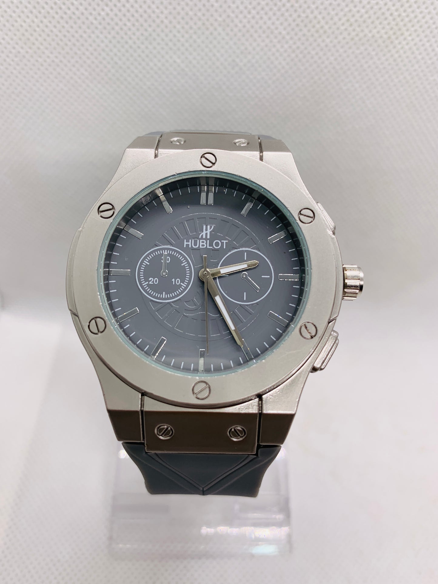 Silver Steel Men’s Luxury Watch – Black Dial Chronograph Design