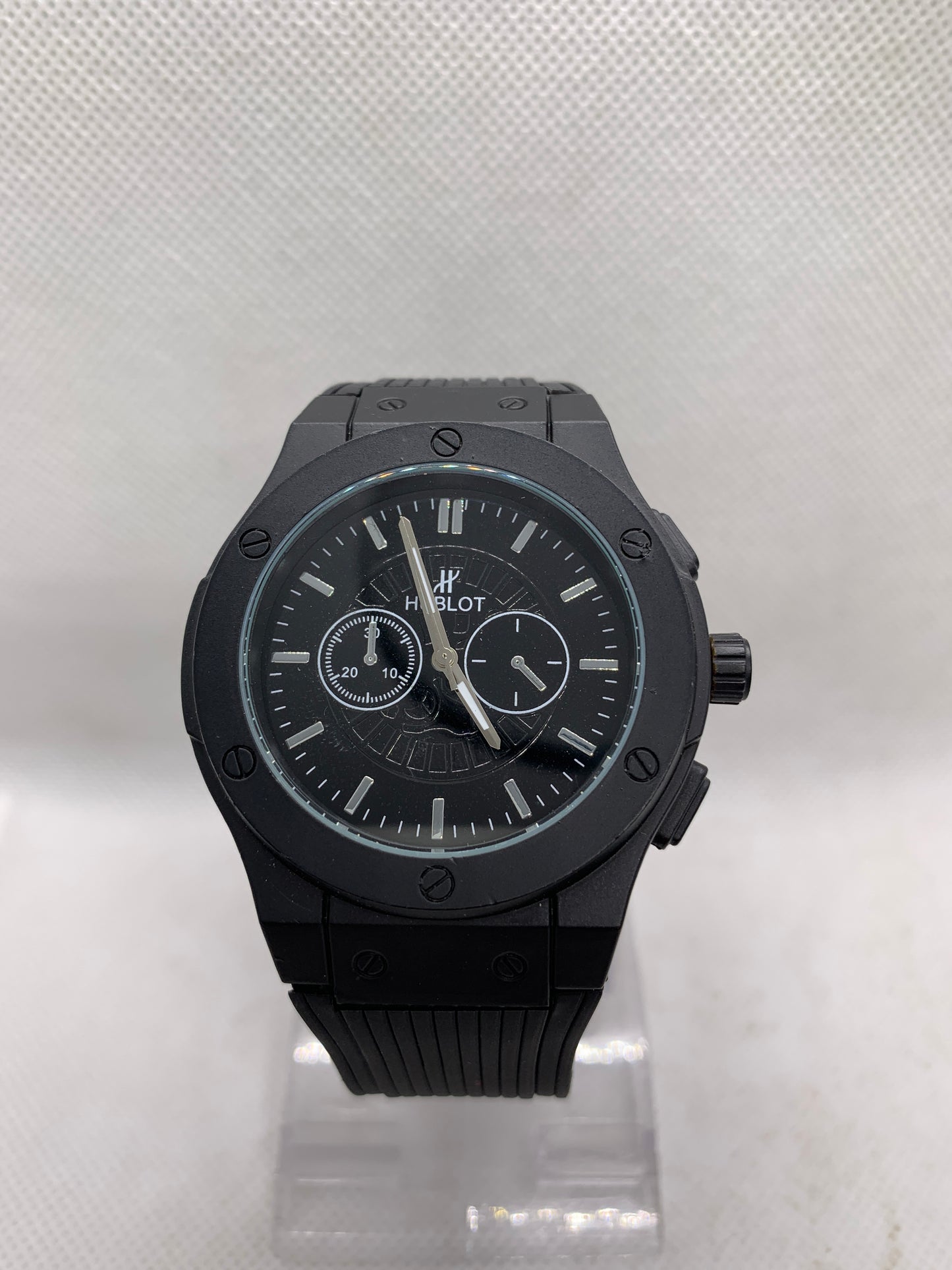 Premium Black Luxury Analog Watch – Bold Design with Rubber Strap