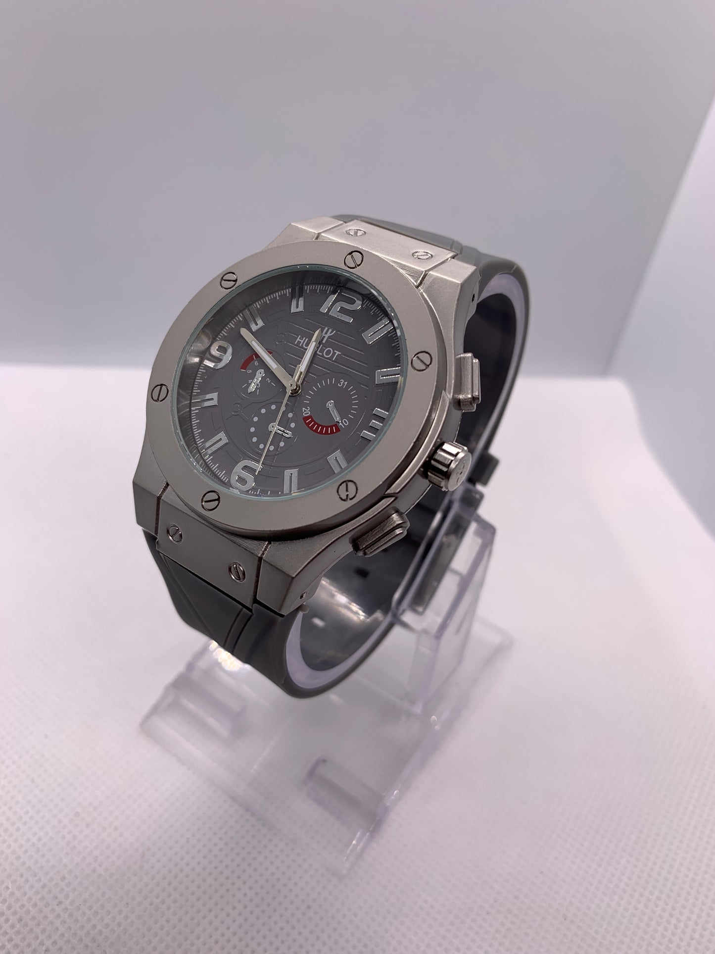 Silver Steel Men’s Luxury Watch – Black Dial Chronograph Design